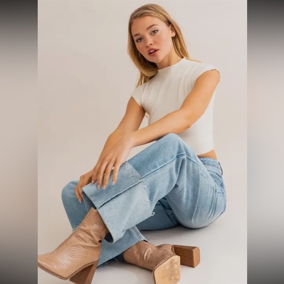 BOUTIQUE High Waist Wide Leg Cuff Jeans - Picture 2 of 7